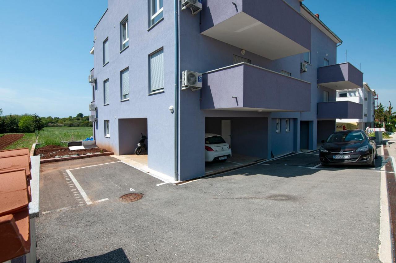 Apartment Log In Штинян Екстер'єр фото
